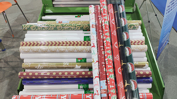 復(fù)卷機(jī)操作注意事項(xiàng)及性能特點(diǎn)有哪些？